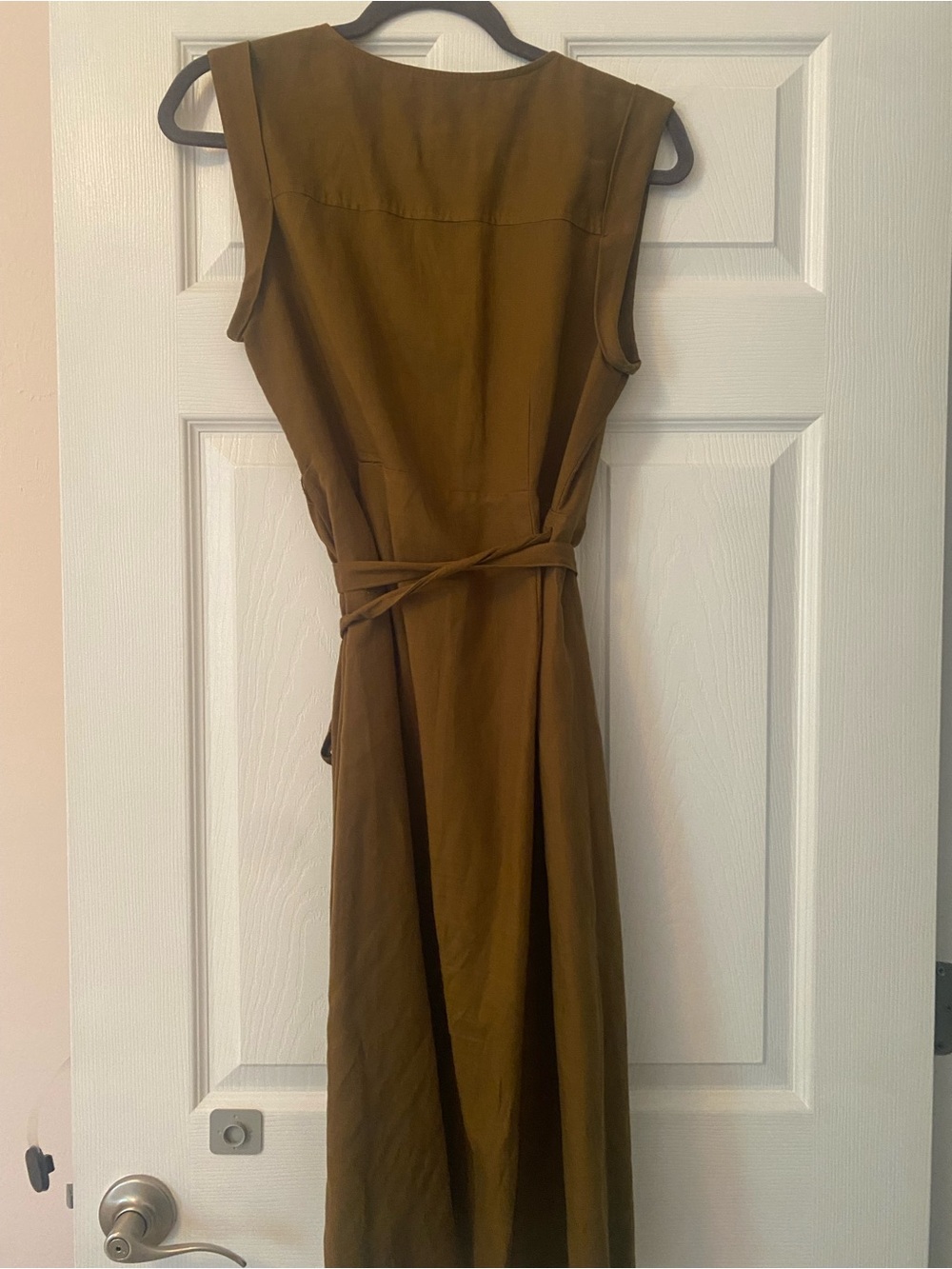 Banana Republic Olive Tie-Waist Sleeveless Midi Dress